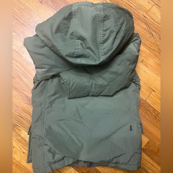 Woolrich, Boys' Insulated, Water Repellent, Down Parka in size 6 - Picture 10 of 11